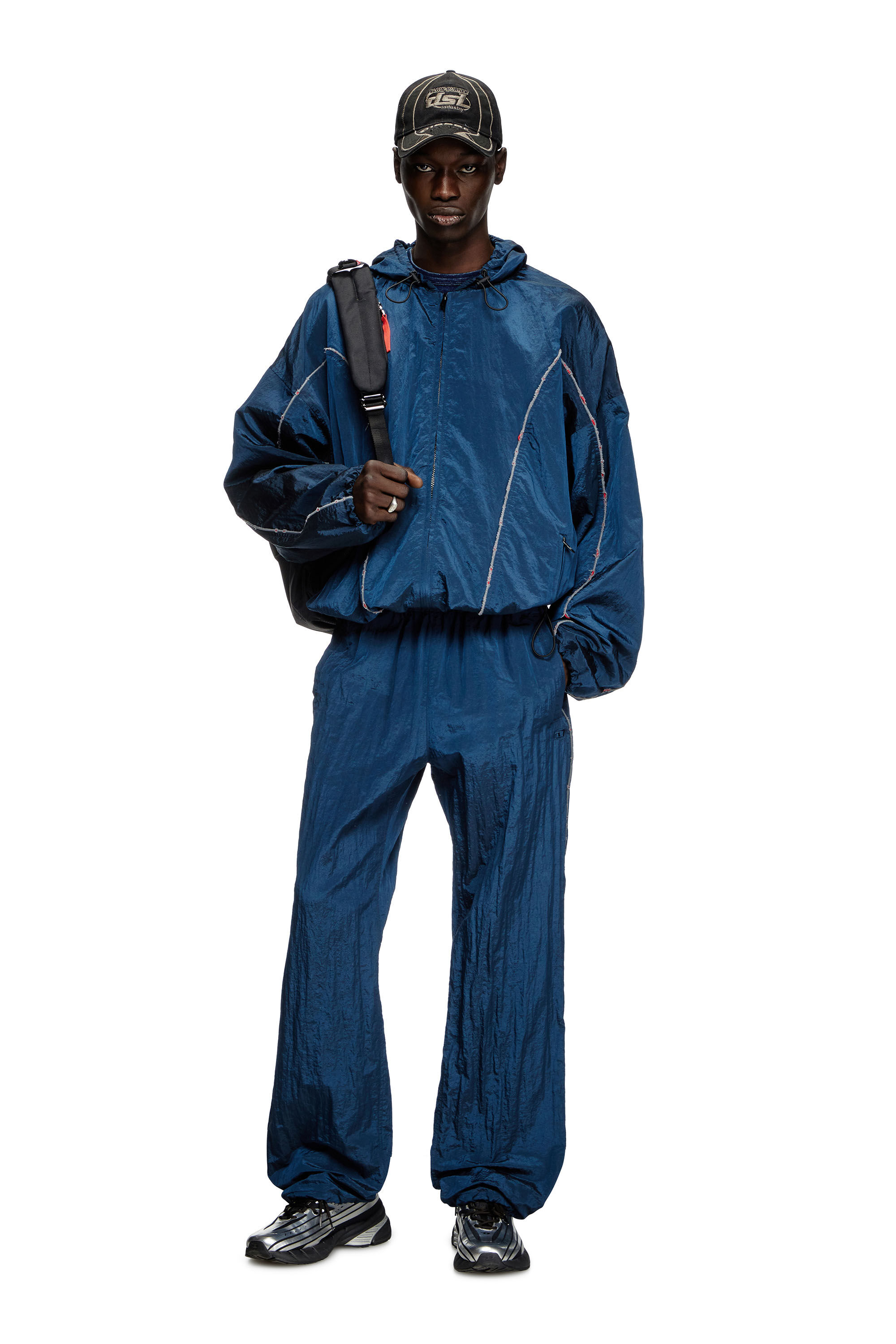 【DIESEL】Windbreaker Jacket ウィンドブレーカー22aw DIESEL ディーゼル 22AW D-RODNEY-NE Joggjeans Windbreaker