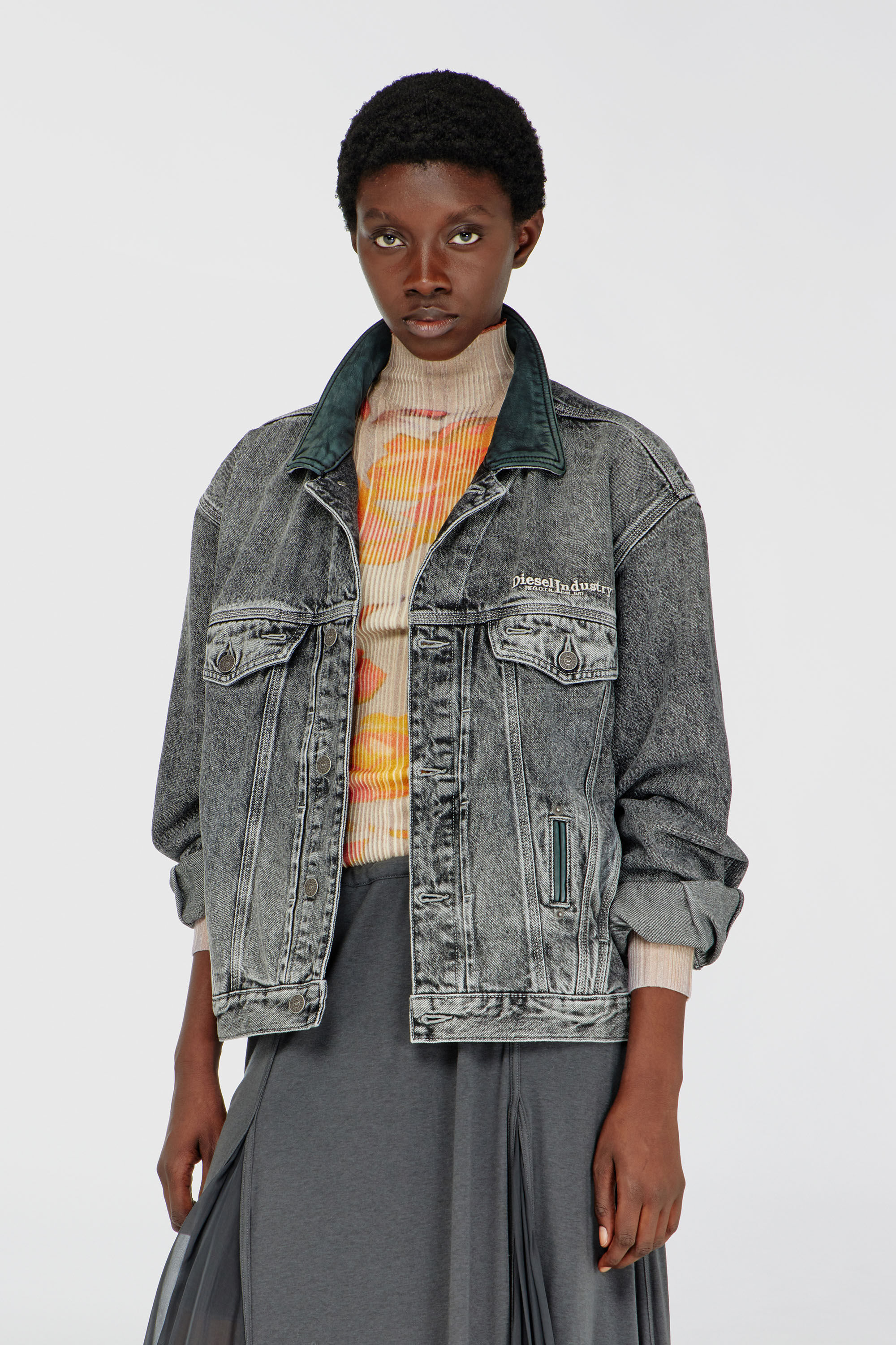 Diesel - D-DENVER-S, Unisex's Denim trucker jacket with tonal leather trims in Grey - 6