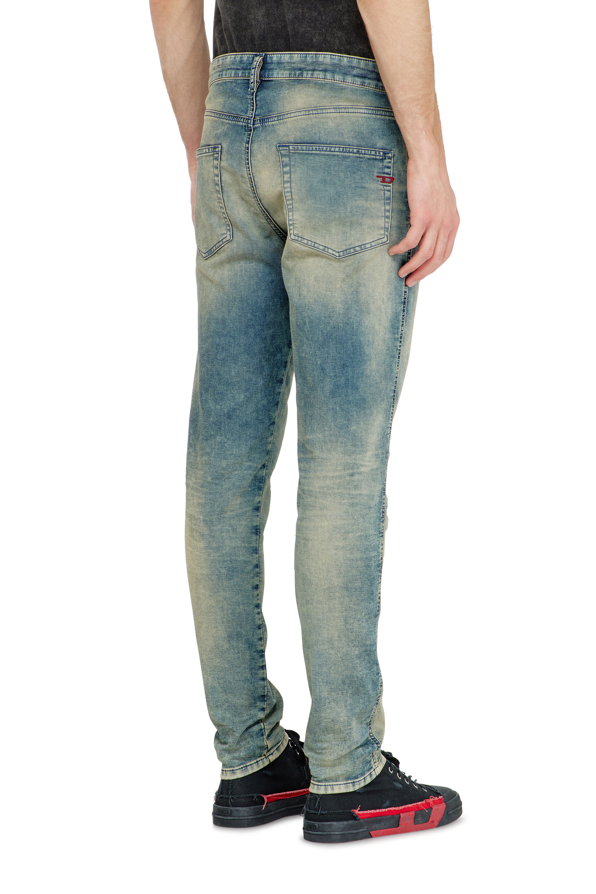 Diesel - Man's Slim 2062 D-Strukt Joggjeans&reg; 09P60, Medium blue - 3