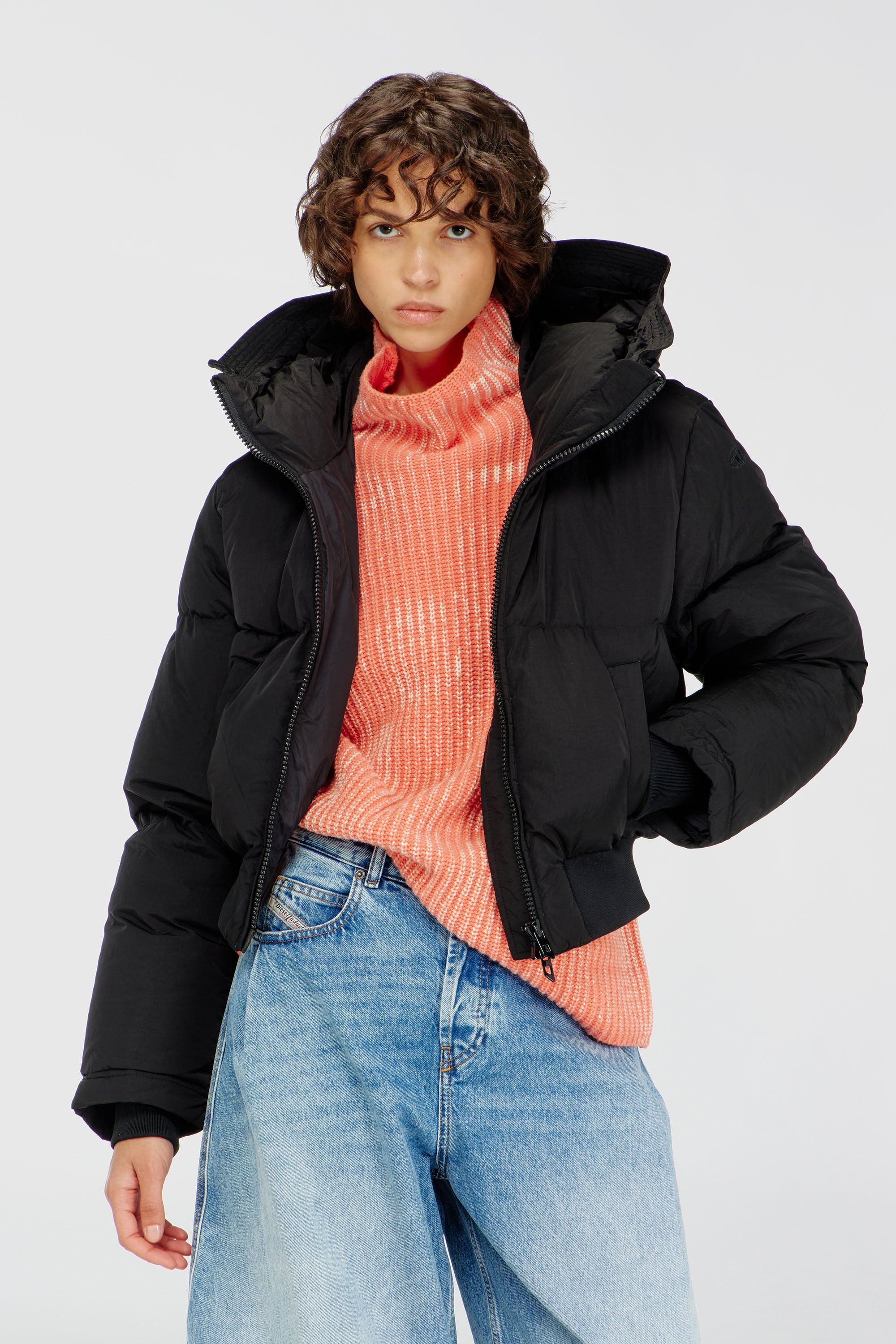 Diesel - W-PEYT-SHORT-NEW-P1, Woman's Hooded down jacket in crinkled nylon in Black - 3