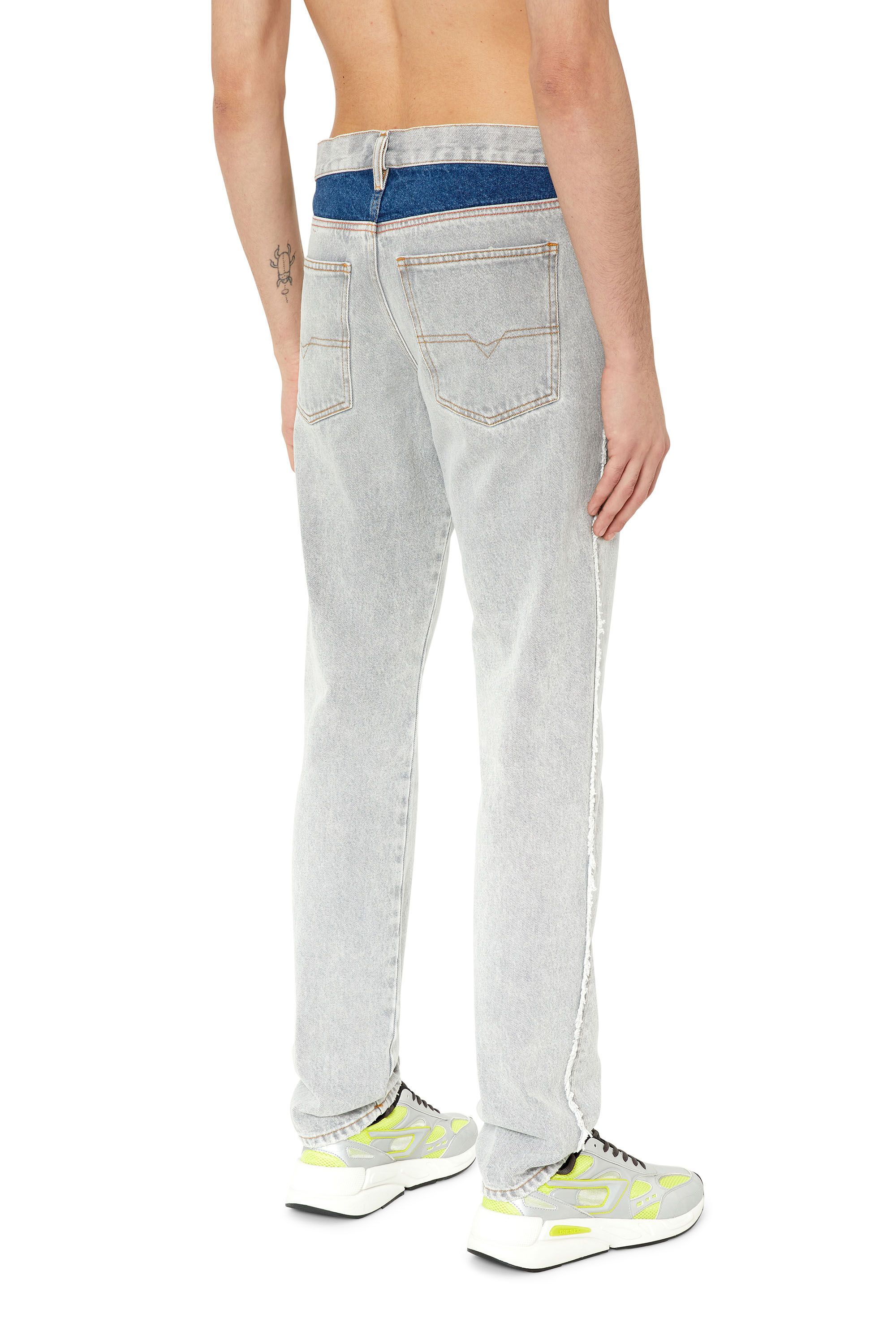 Diesel - 1995 D-Sark 007N5 Straight Jeans, Light Grey - Image 4