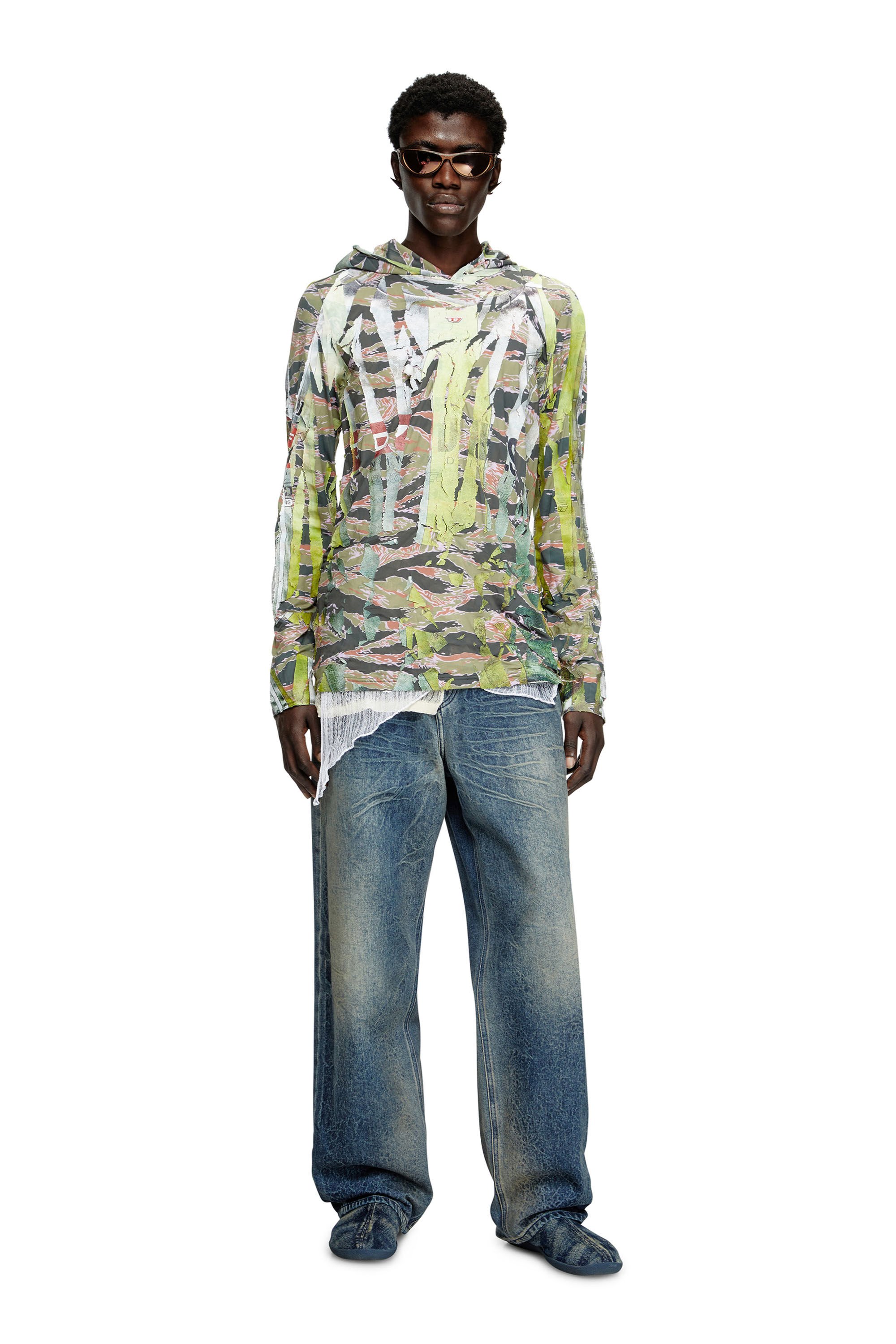 Diesel - T-GILLIS, Unisex's Camo hooded top with cracked over-print in Brown/Green - 1