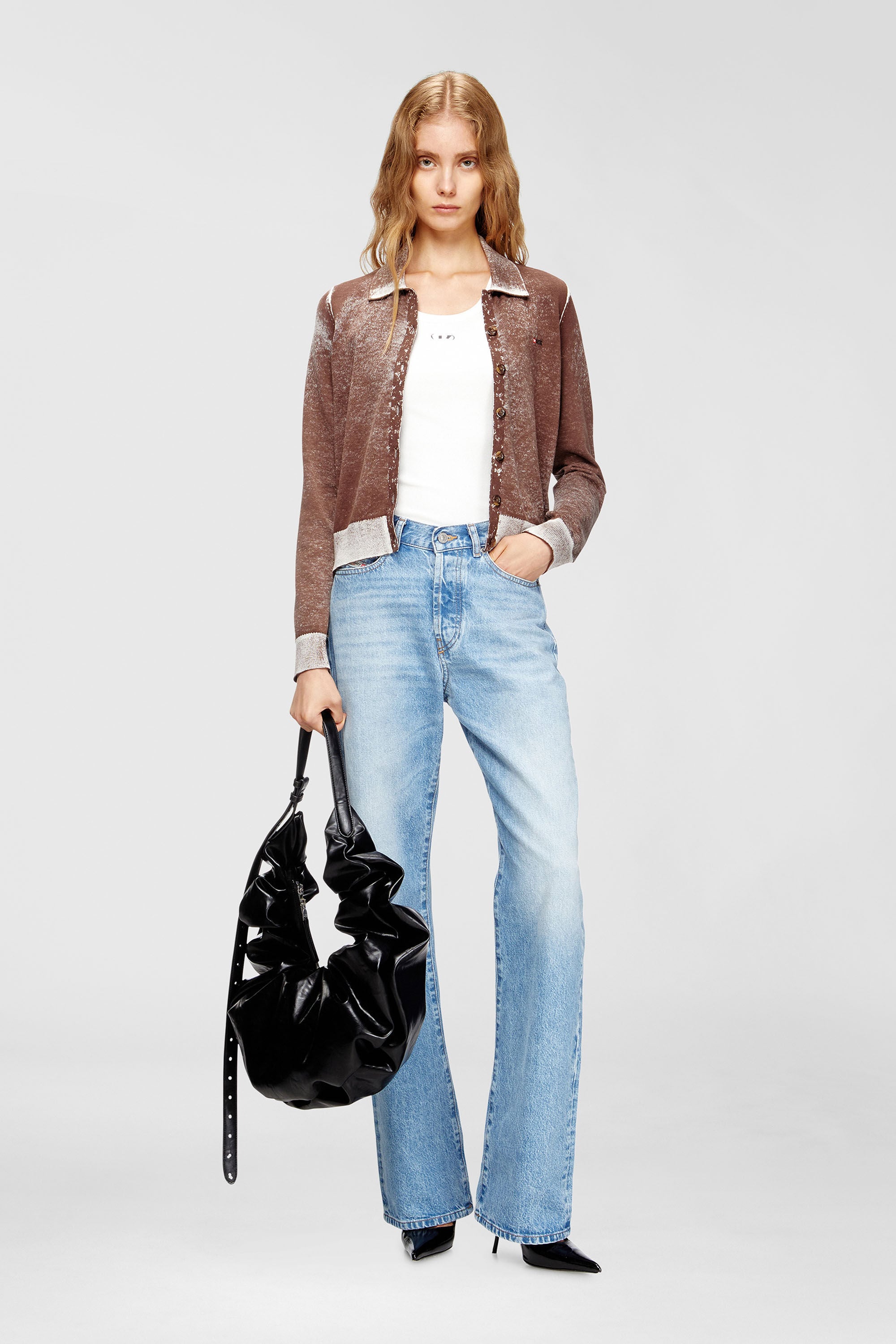 Diesel - GRAB-D HOBO L, Woman's Grab-D-Large scrunched hobo bag in Black - 1