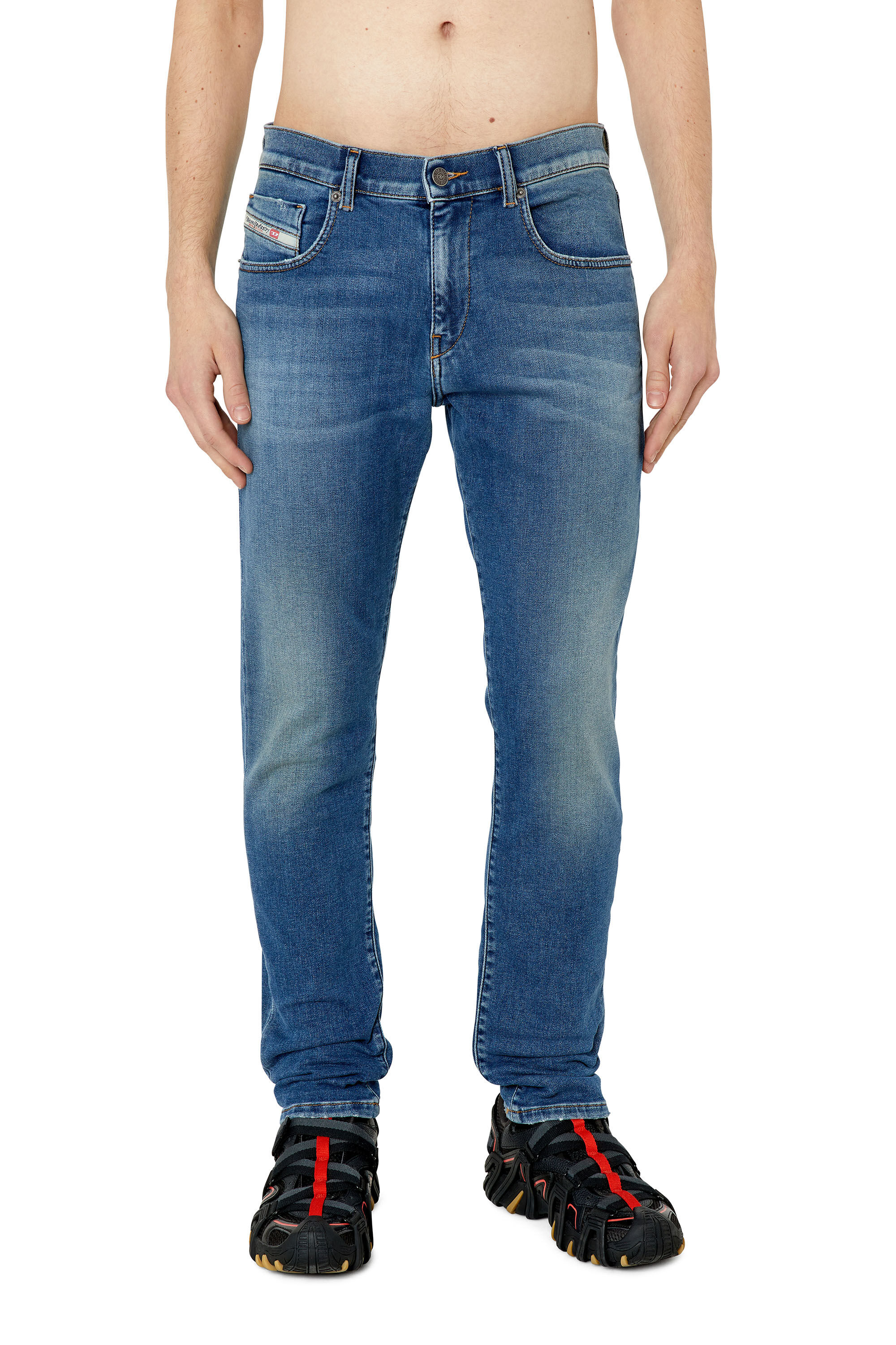 Diesel - D-Strukt JoggJeans® 068CX Slim, Medium blue - Image 3