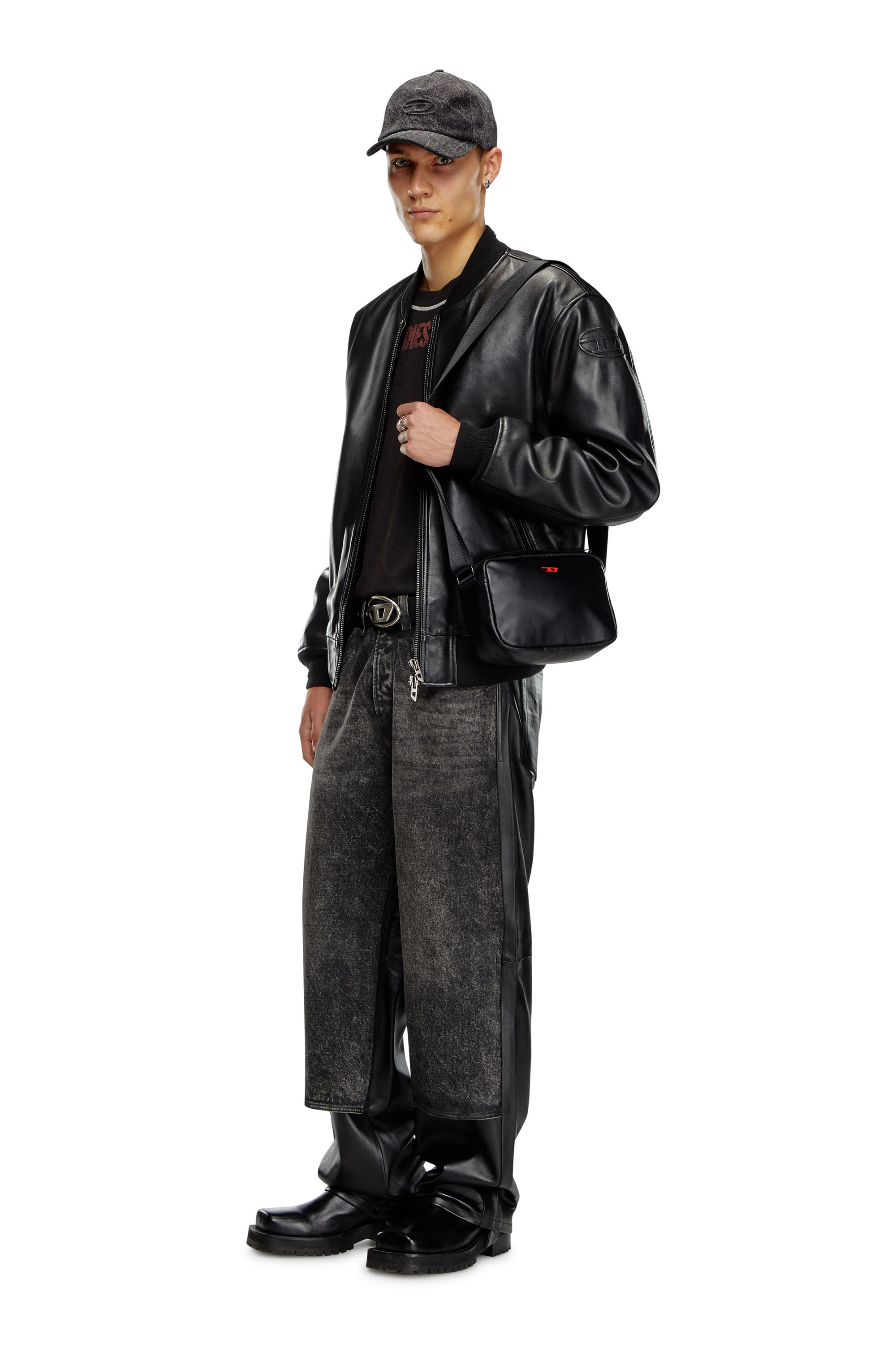早い者勝ち!! DIESEL◆ショルダーバッグ｜Rave Camera Bag X Men's Rave-Camera bag in nappa leather | Black | Diesel