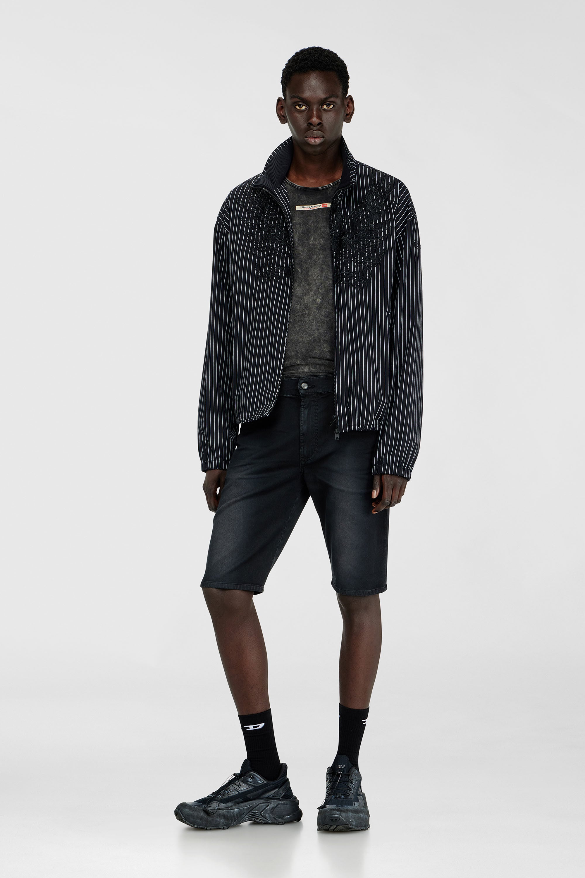 Diesel - 2033 D-KROOLEY-SHORT-BW JOGG, Man's Slim shorts in coloured denim in Black - 1