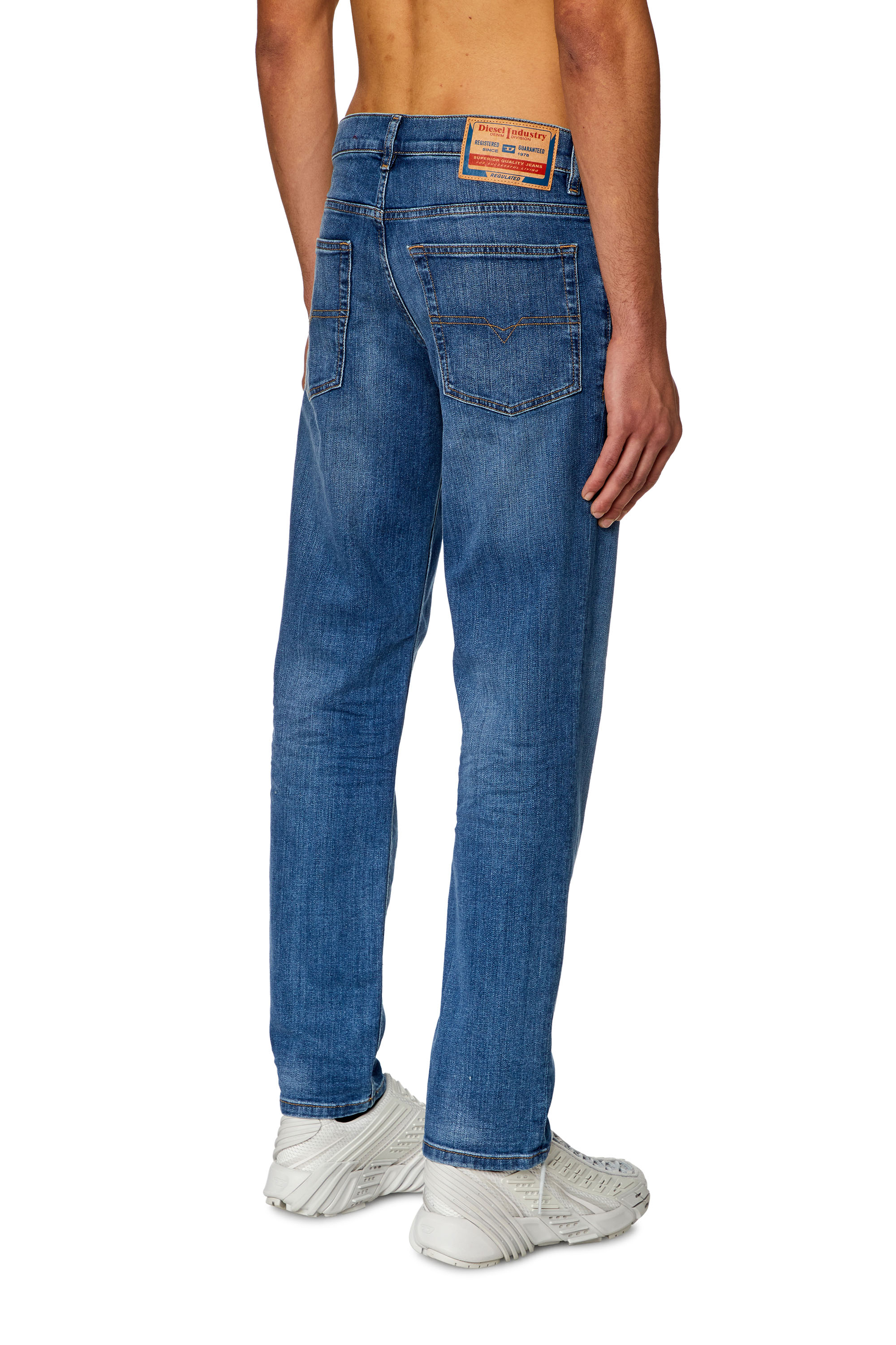 Diesel - Tapered Jeans 2023 D-Finitive 0KIAL, Light Blue - Image 3