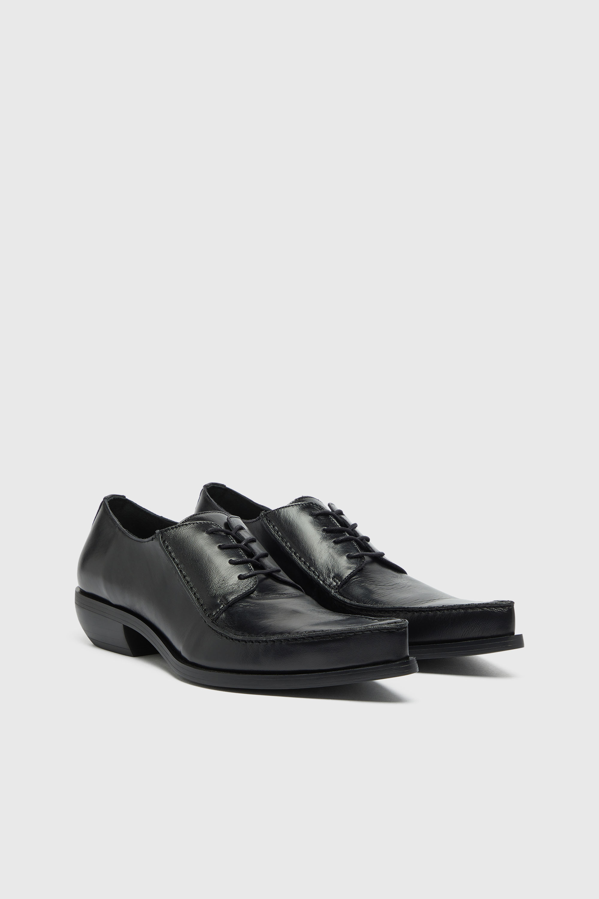 Diesel - D-FRIDO-30-SC, Man's D-Frido-Derby shoes in leather in Black - 2