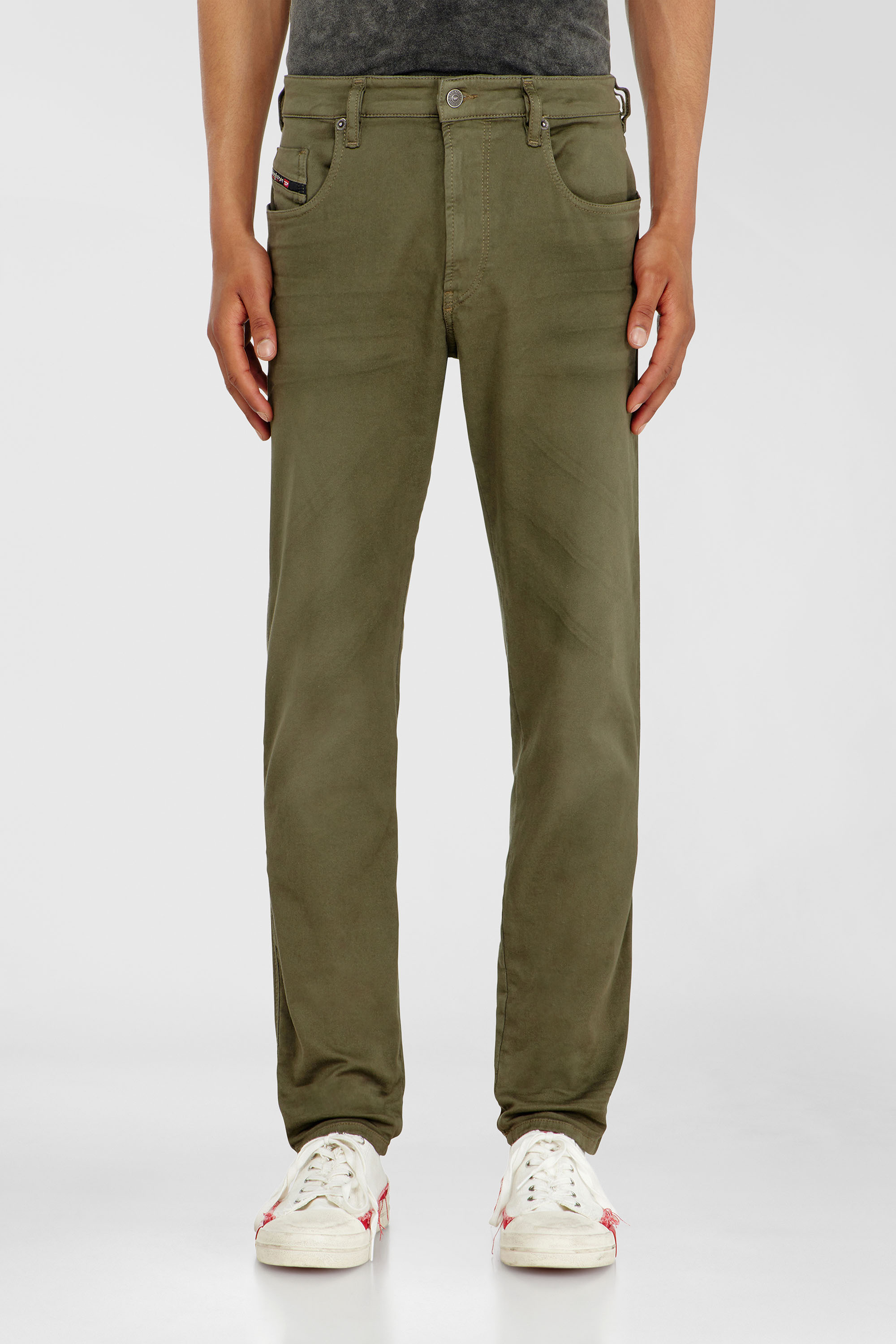 Diesel - Man's Slim 2062 D-Strukt Joggjeans&reg; 0670M, Military Green - 2