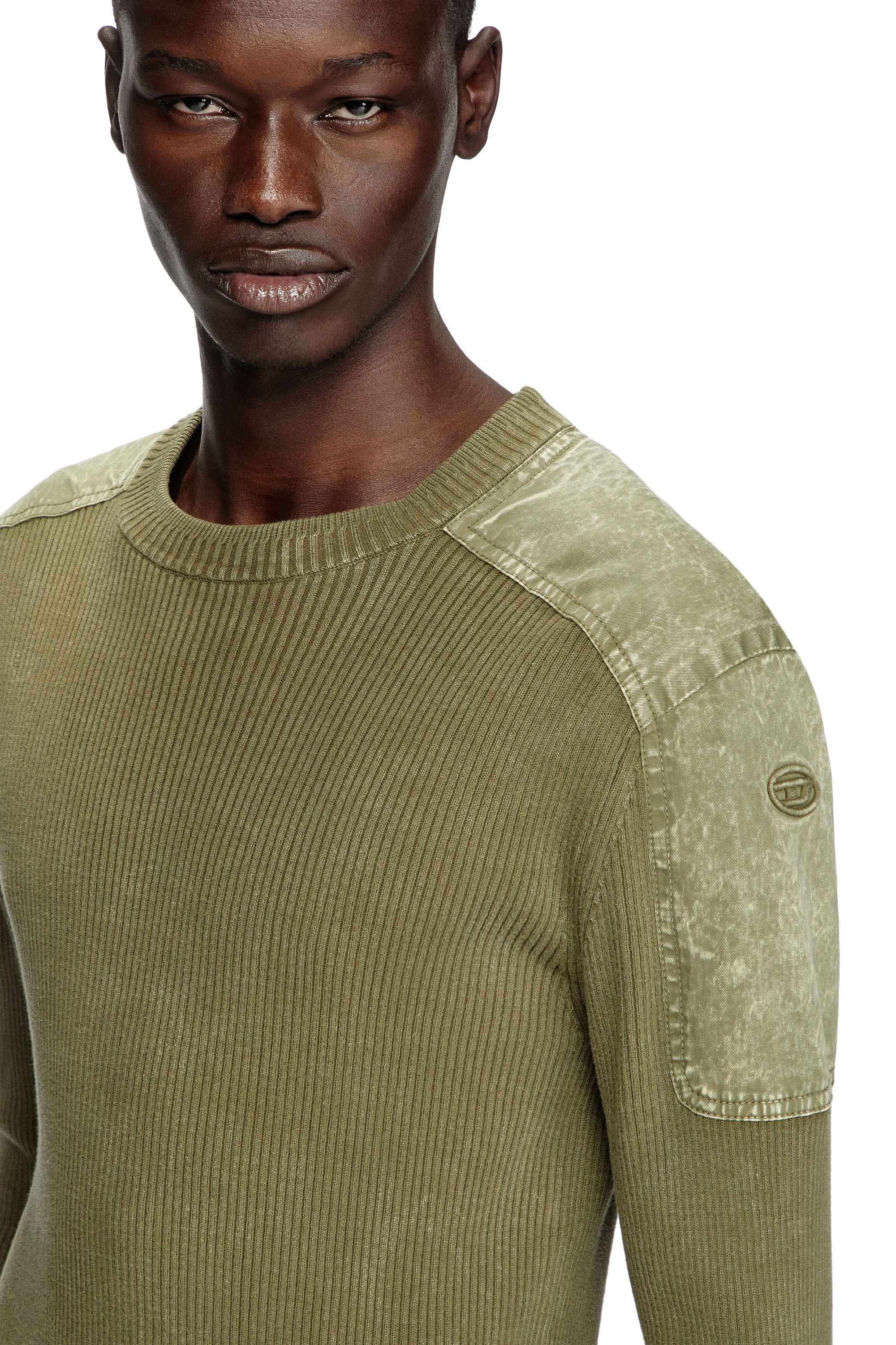 Diesel - K-MARTIN, Man's Jumper with contrast shoulder panels in Military Green - 5