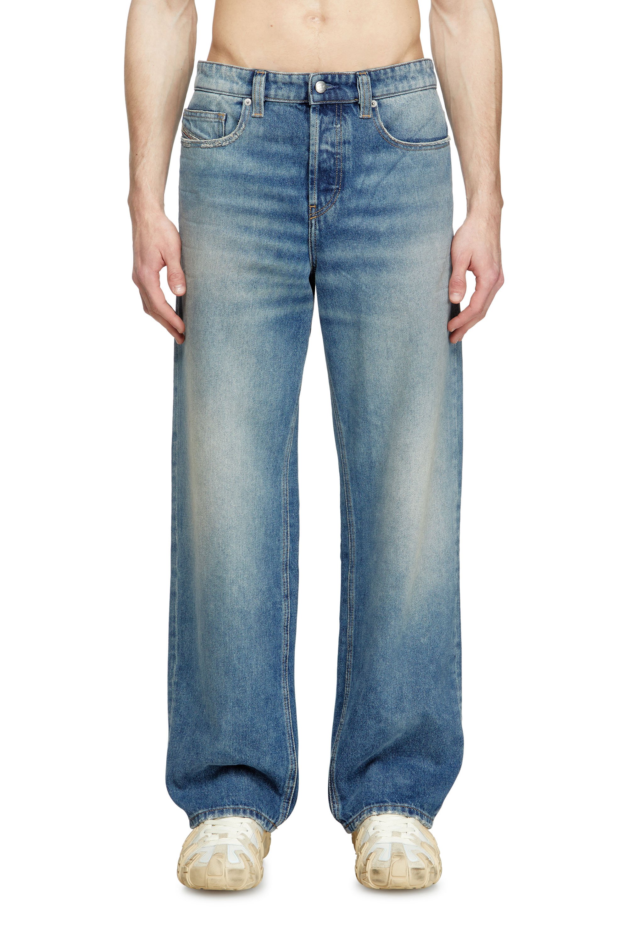 Diesel - Man's Relaxed Jeans 2001 D-Macro 0DBEB, Medium blue - 1