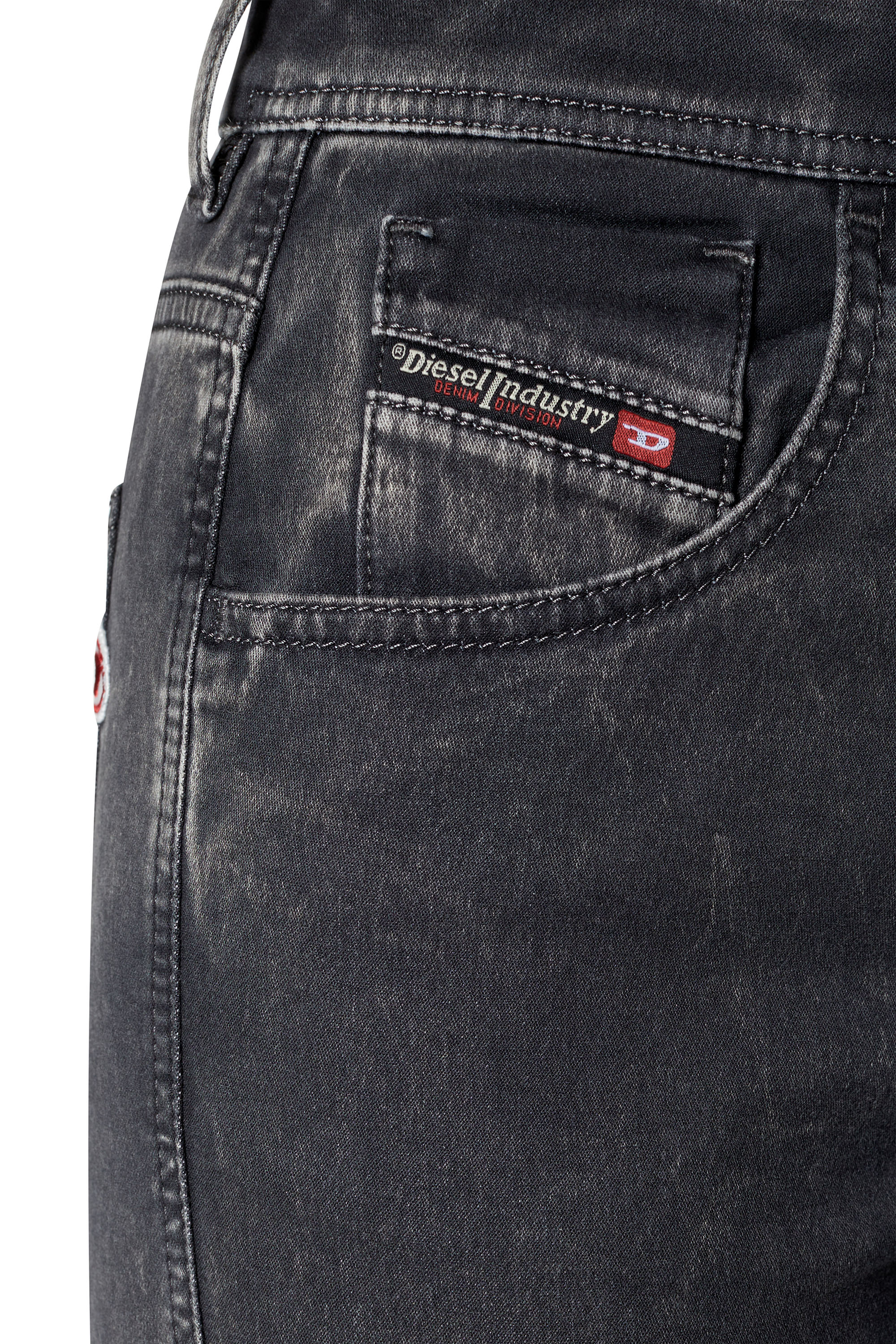 Diesel - SLANDY JoggJeans® 069ZM Super skinny, Black/Dark grey - Image 5