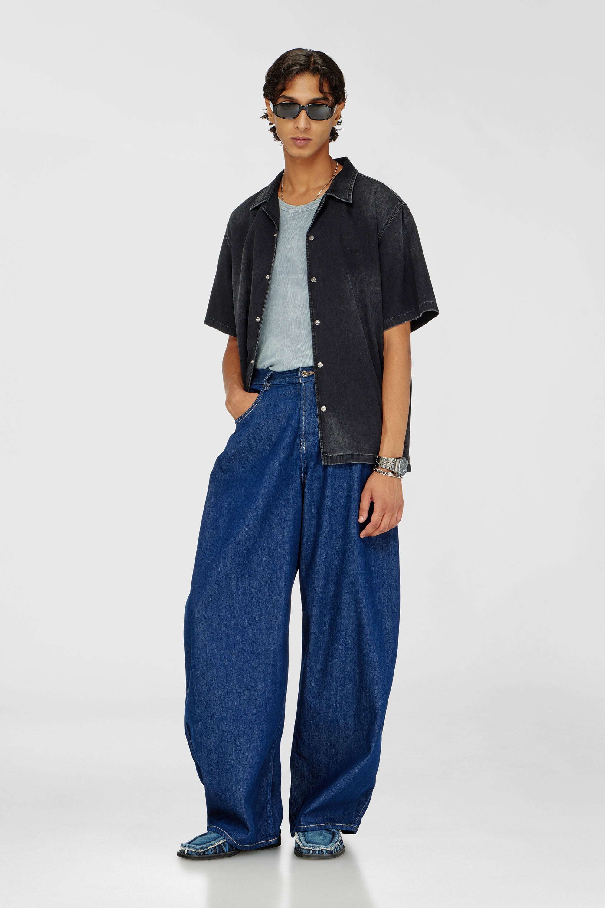 Denim short-sleeve shirt