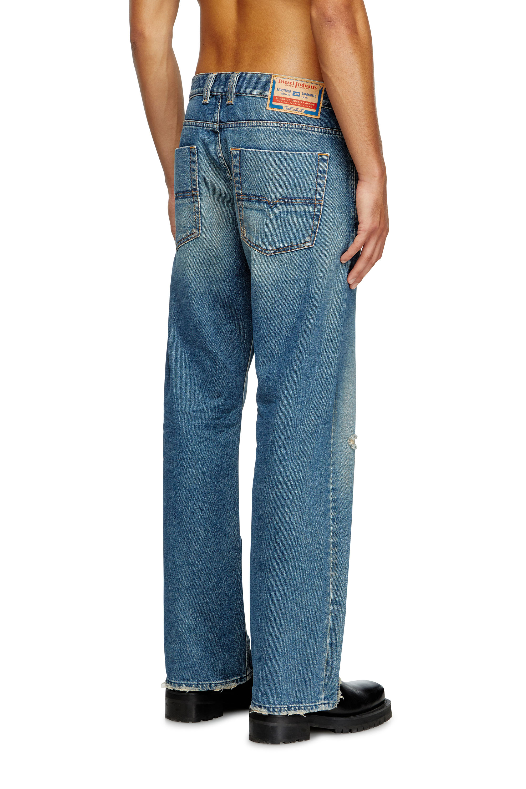Relaxed Jeans 1980 D-Eeper 09J79, Medium blue Diesel - Man's Relaxed Jeans 1980 D-Eeper 09J79, Medium blue - 4