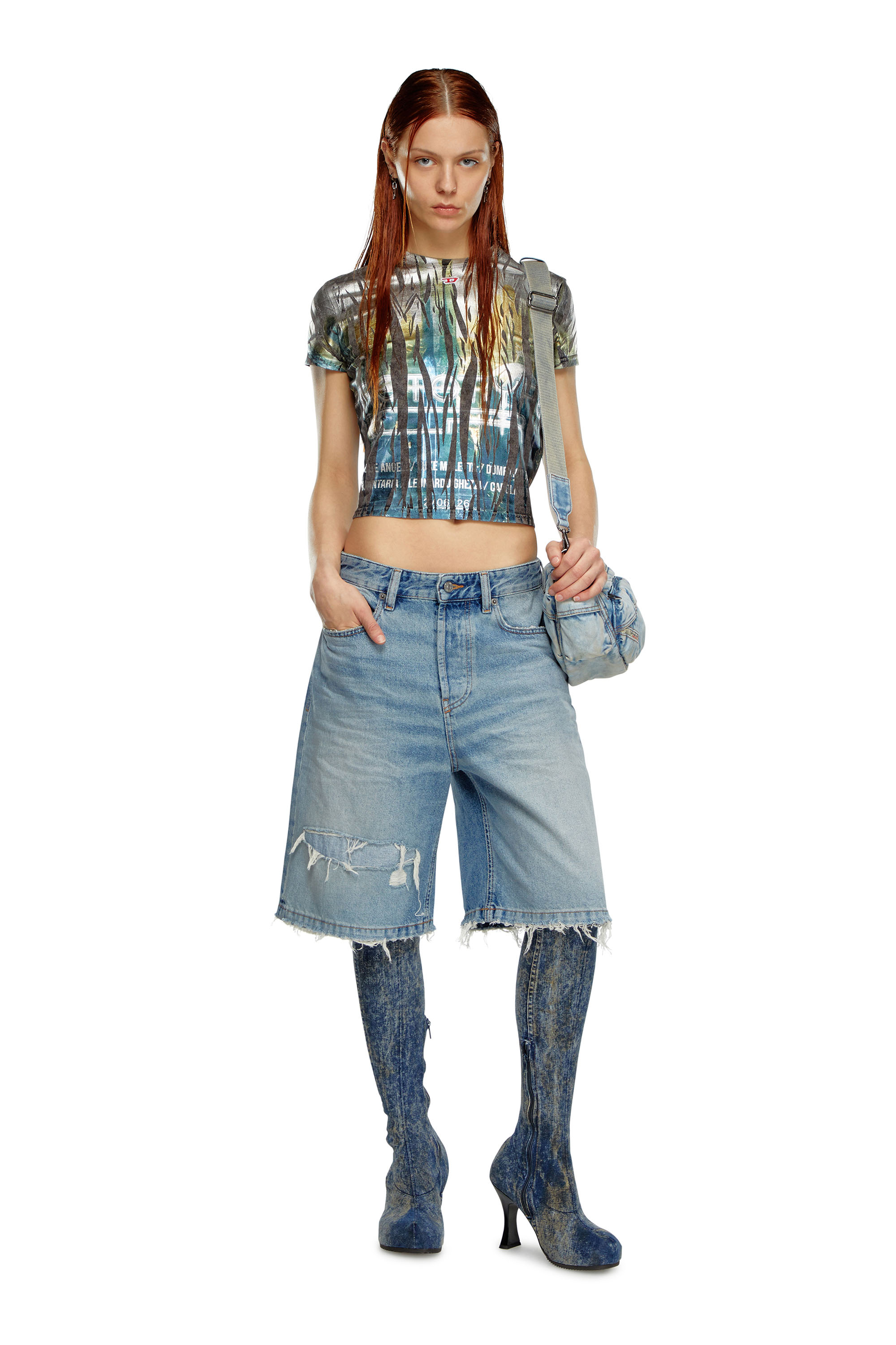 Diesel - DE-SIRE-SHORT, Woman Shorts in ripped and repaired denim in Blue - Image 2