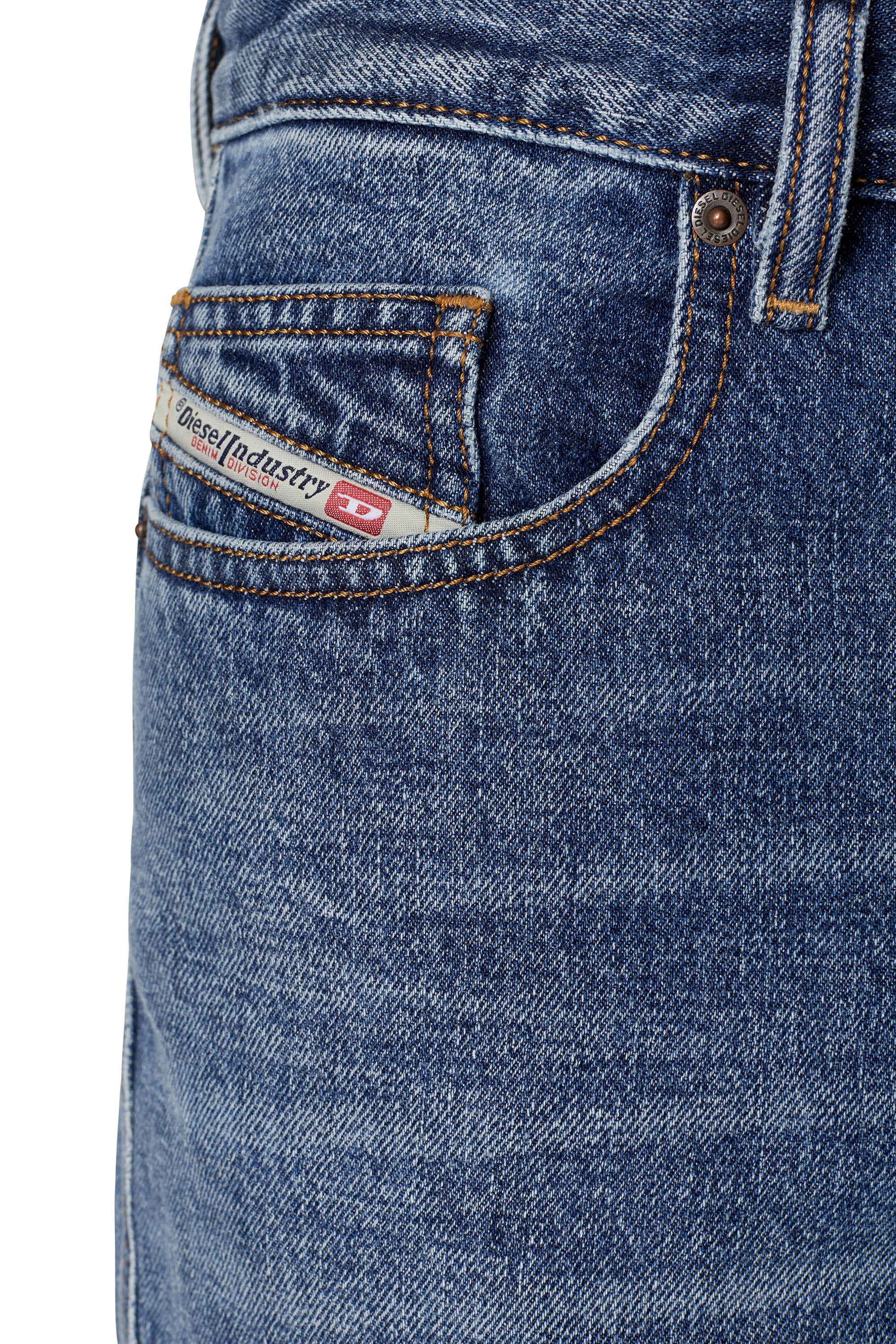 Diesel - 2020 D-Viker 007C2 Straight Jeans, Medium blue - Image 4