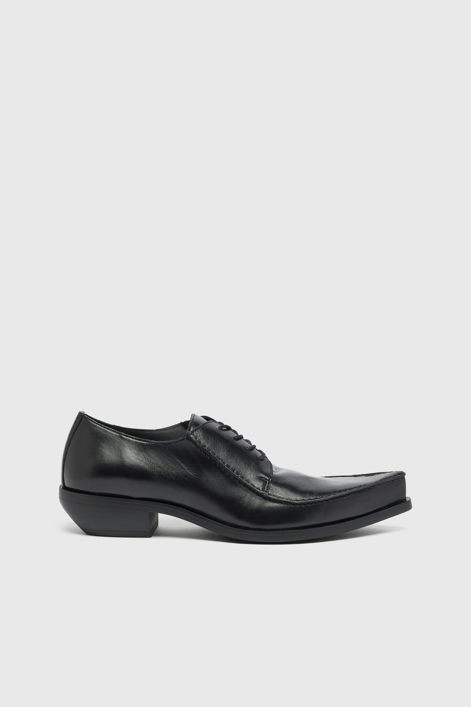 Diesel - D-FRIDO-30-SC, Man's D-Frido-Derby shoes in leather in Black - 1